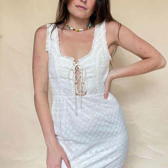 FOR LOVE & LEMONS EYELET DRESS - Picture 2 of 8